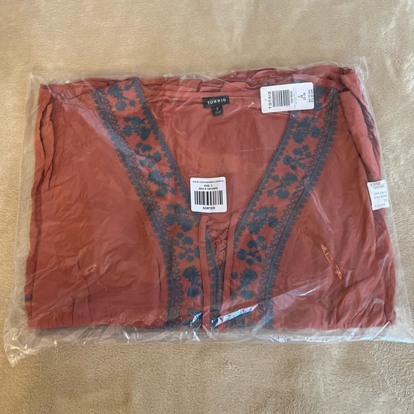 Torrid Embroidered Lace Up Babydoll Top - Sizes 2X & 3X - Picture 12 of 13